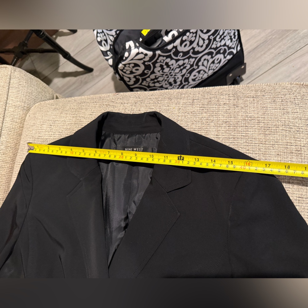 Nine West Black Peplum Blazer Jacket | Size 12 | Career Workwear Like New! - Picture 9 of 11